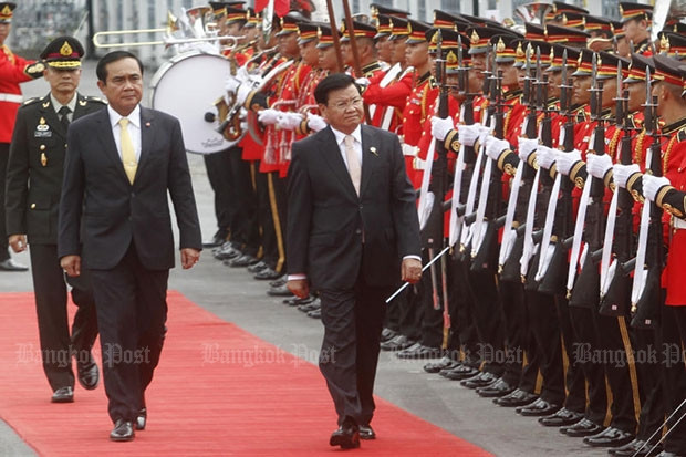 Thailand, Laos tighten bilateral ties ảnh 1