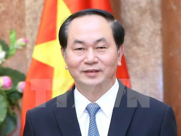President leaves Hanoi for Cuba visit ảnh 1
