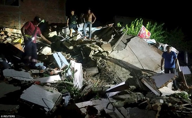 State, Gov’t leaders send condolences to Ecuador over earthquake ảnh 1 State, Gov’t leaders send condolences to Ecuador over earthquake ảnh 1