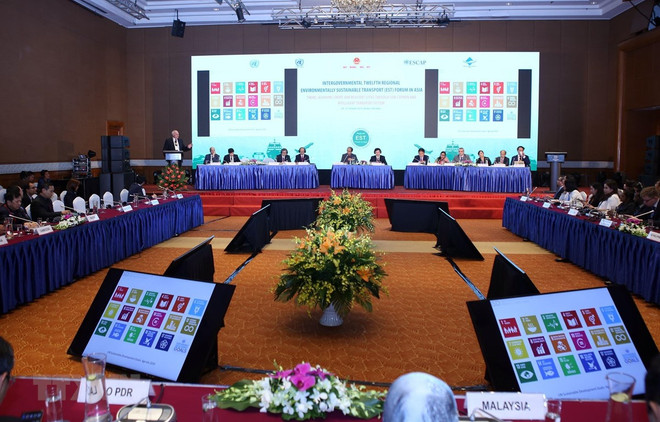 Forum discusses smart, sustainable, adaptable cities ảnh 1