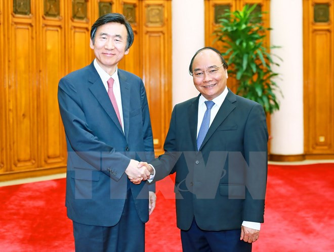 Vietnam willing to foster bilateral trade with RoK: PM says ảnh 1