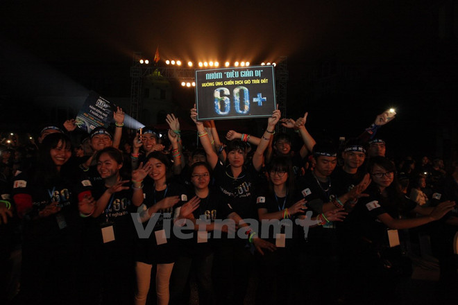 Vietnam saves 471,000 kWh of electricity in Earth Hour 2017 ảnh 1