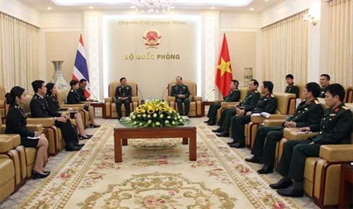 Vietnam, Thailand boost defence cooperation ảnh 1