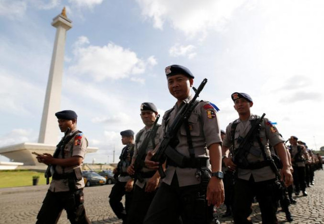 Southeast Asian countries tighten security ahead of Christmas ảnh 1