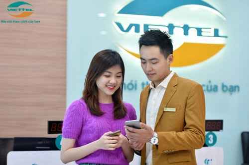 Viettel gives users free SIM before 4G launch ảnh 1