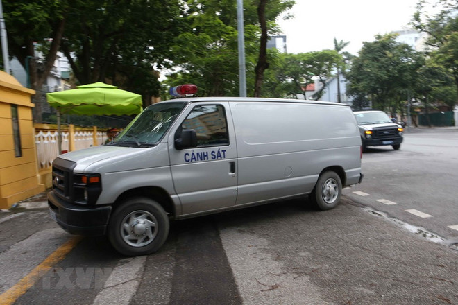 Three put on trial for disclosing state secret ảnh 1