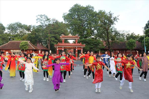 Hanoi Tourism Ao Dai Festival slated for December ảnh 2