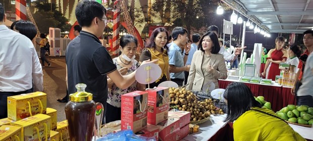 Stimulating domestic consumption to boost economic recovery ảnh 2