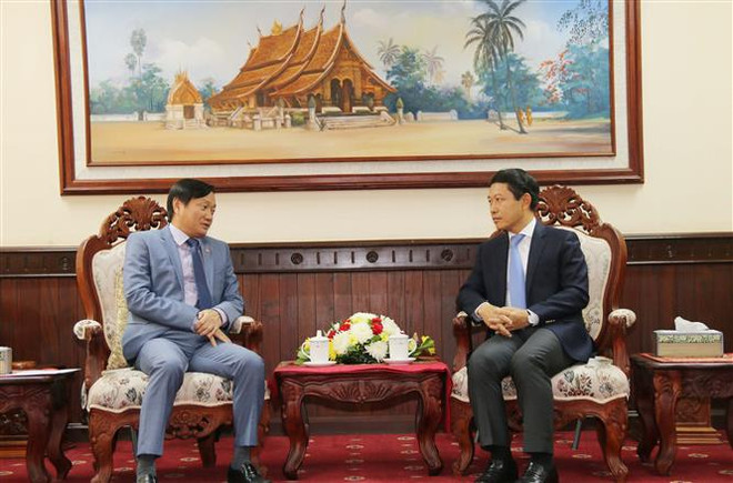 Vietnamese embassy shares joy with Laos on traditional new year ảnh 1 Vietnamese embassy shares joy with Laos on traditional new year ảnh 1