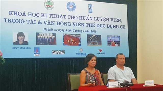 FIG Vice President Nellie Kim teaches Vietnamese gymnasts ảnh 1 FIG Vice President Nellie Kim teaches Vietnamese gymnasts ảnh 1