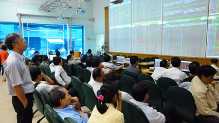 Domestic market outlook still positive ảnh 1