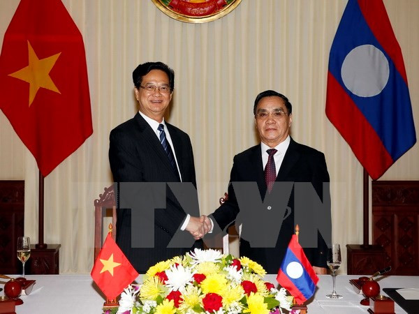 Vietnam leader’s visit to Laos illustrates resolve to boost solidarity ảnh 1