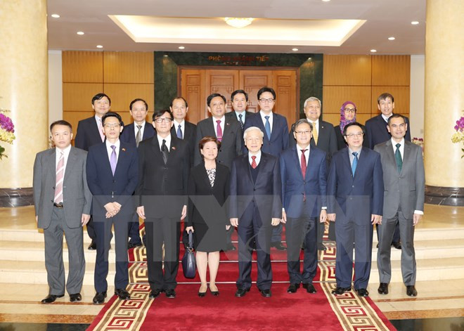 Party leader receives ASEAN members’ diplomatic representatives ảnh 1