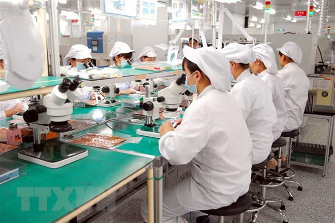 FDI disbursement hits over 15 billion USD in ten months ảnh 1 FDI disbursement hits over 15 billion USD in ten months ảnh 1