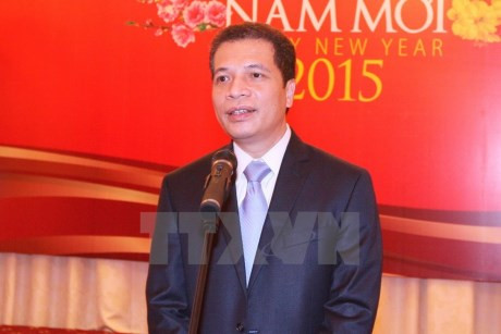 China attaches importance to developing ties with Vietnam ảnh 1