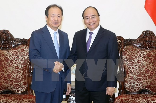 PM pledges optimal conditions for Samsung ảnh 1