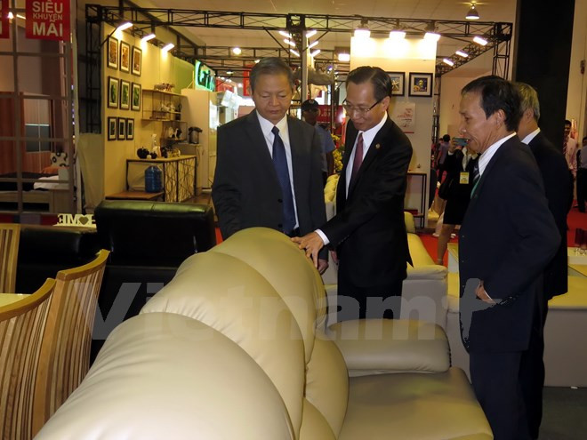 Made-in-Vietnam woodwork products, decoration showcased ảnh 1 Made-in-Vietnam woodwork products, decoration showcased ảnh 1