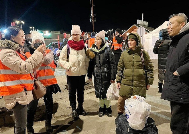 Vietnamese from Ukraine receive continuous support in Czech Republic, Slovakia ảnh 1 Vietnamese from Ukraine receive continuous support in Czech Republic, Slovakia ảnh 1