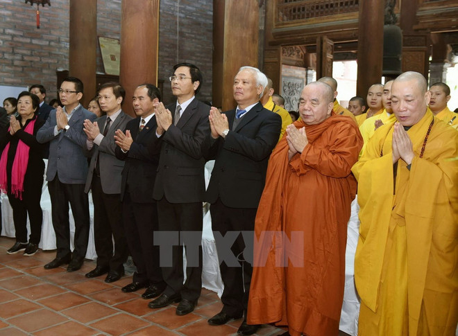 Hanoi commemorates victims, martyrs in US’s 1972 airstrike ảnh 1