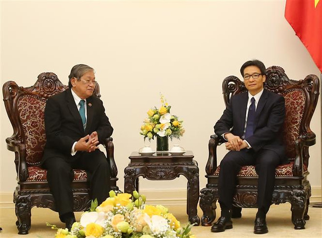 Deputy PM greets Cambodian Information Minister ảnh 1