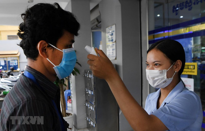 Prices of medical supplies in Cambodia skyrocket ảnh 1