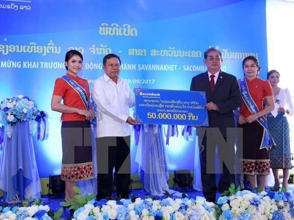 Sacombank Laos opens branch in Savannakhet province ảnh 1