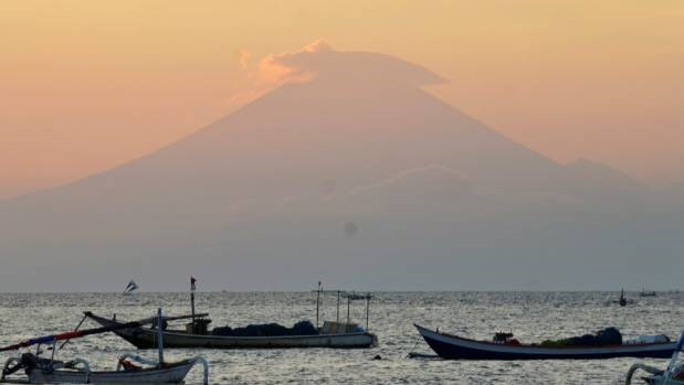 Indonesia raises alert level of volcano in Bali to highest ảnh 1 Indonesia raises alert level of volcano in Bali to highest ảnh 1
