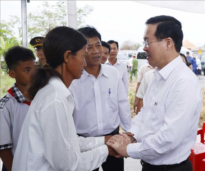 President attends event to sum up construction of houses for the poor in Soc Trang ảnh 1 President attends event to sum up construction of houses for the poor in Soc Trang ảnh 1