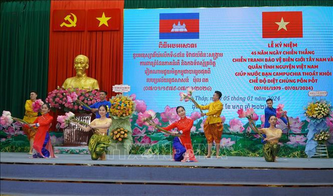 Dong Thap commemorates 45th anniversary of southwest border defence victory ảnh 1
