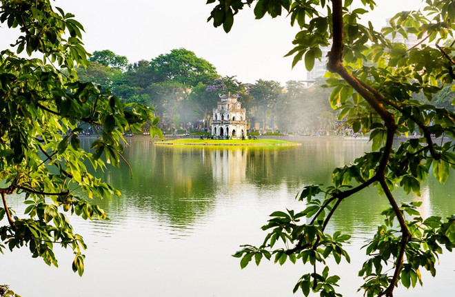 Hanoi honoured in two categories of TripAdvisor’s leading awards ảnh 1