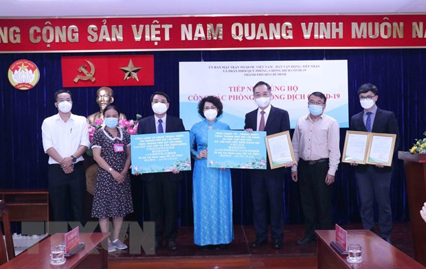 HCM City receives financial, medical assistance for COVID-19 prevention ảnh 1 HCM City receives financial, medical assistance for COVID-19 prevention ảnh 1
