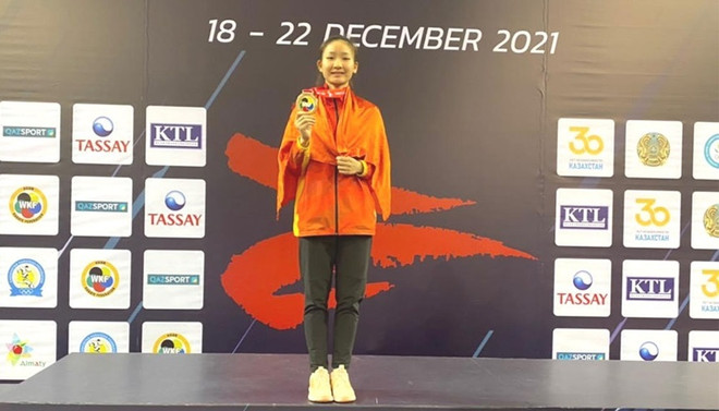 Martial artist wins gold medal at 2021 Asian Karate Championships ảnh 1