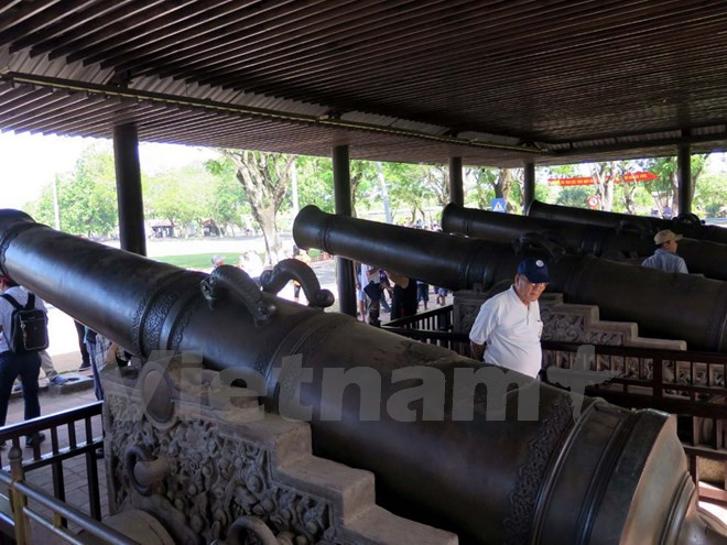 Nguyen Dynasty’s antiques recognised as national treasures ảnh 6