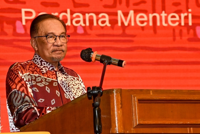 Malaysia focuses on economic development, investment in 2024 ảnh 1