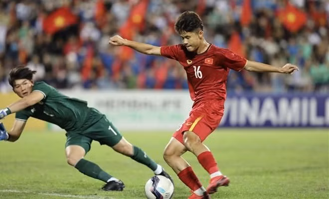 Football: Vietnam win ticket to AFC U17 Asian Cup 2023 finals ảnh 1