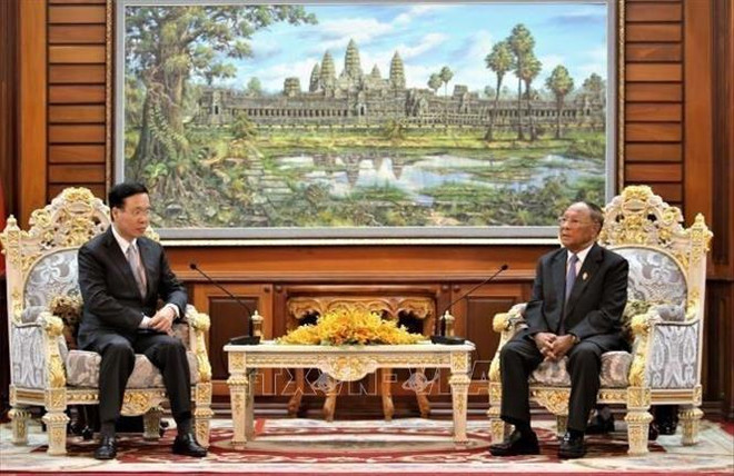 Party official meets with Cambodian leaders during visit to Cambodia ảnh 1 Party official meets with Cambodian leaders during visit to Cambodia ảnh 1