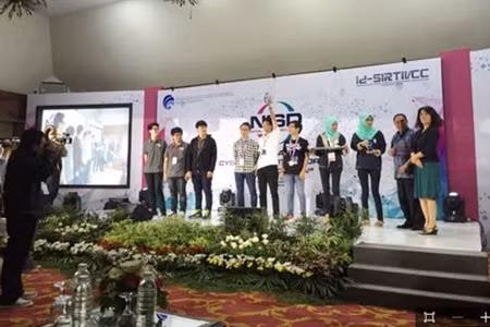 Vietnamese team wins SEA cyber tournament ảnh 1