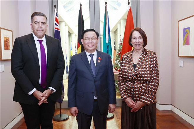 NA Chairman holds talks with leaders of Australian Parliament ảnh 1 NA Chairman holds talks with leaders of Australian Parliament ảnh 1