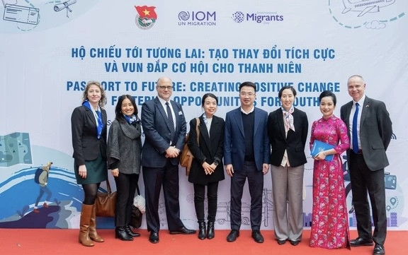 Seminar discusses impact of globalisation, migration on young people ảnh 1