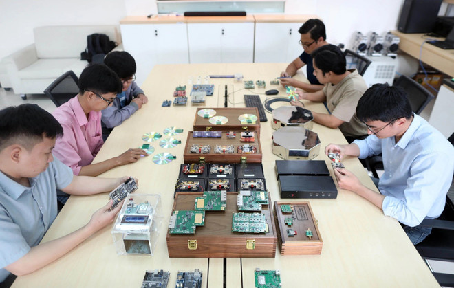 NIC works to strengthen human resources training for semiconductor industry ảnh 2