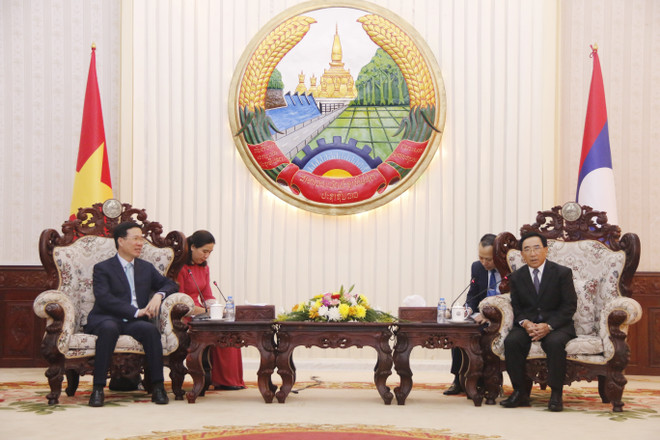 Vietnam’s senior officials visit Laos to attend celebrations of diplomatic ties anniversary ảnh 2