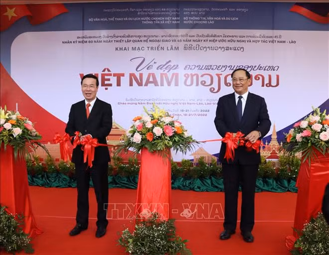 Photos featuring Vietnam’s beauty on display in Laos ảnh 1