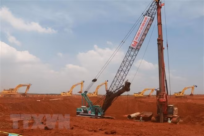 Progress of Long Thanh int’l airport project must be ensured: Deputy PM ảnh 1