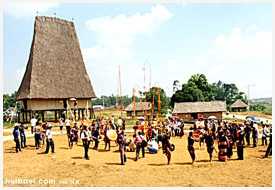 Family culture of ethnic groups to be retraced at upcoming festival ảnh 1