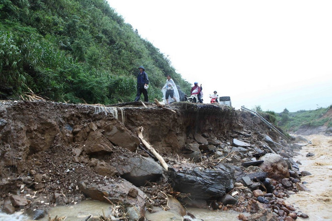 Death toll of northern floods, landslides rises to seven ảnh 1 Death toll of northern floods, landslides rises to seven ảnh 1