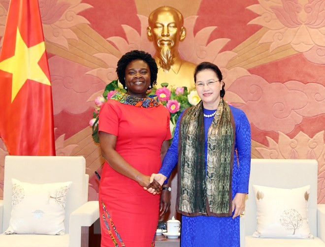 NA Chairwoman receives WB Vice President for East Asia & Pacific ảnh 1