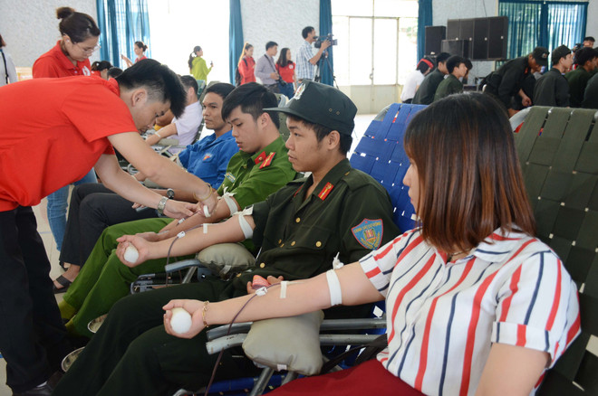 Red Journey attracts ethnic minority donors in Dak Lak ảnh 1 Red Journey attracts ethnic minority donors in Dak Lak ảnh 1