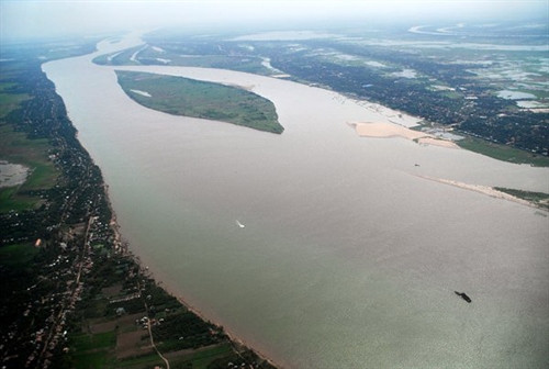Mekong Delta islets losing farmland to serious erosion ảnh 1