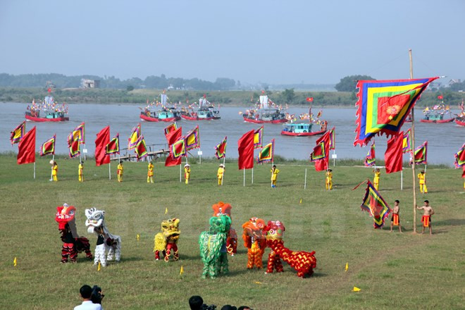 Con Son-Kiep Bac festival lures over 20,000 visitors ảnh 1
