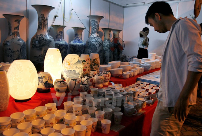 Craft village festival opens in Hanoi ảnh 1 Craft village festival opens in Hanoi ảnh 1